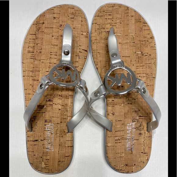 NEW Michael Kors sandals flip flops silver 10 - Picture 2 of 4
